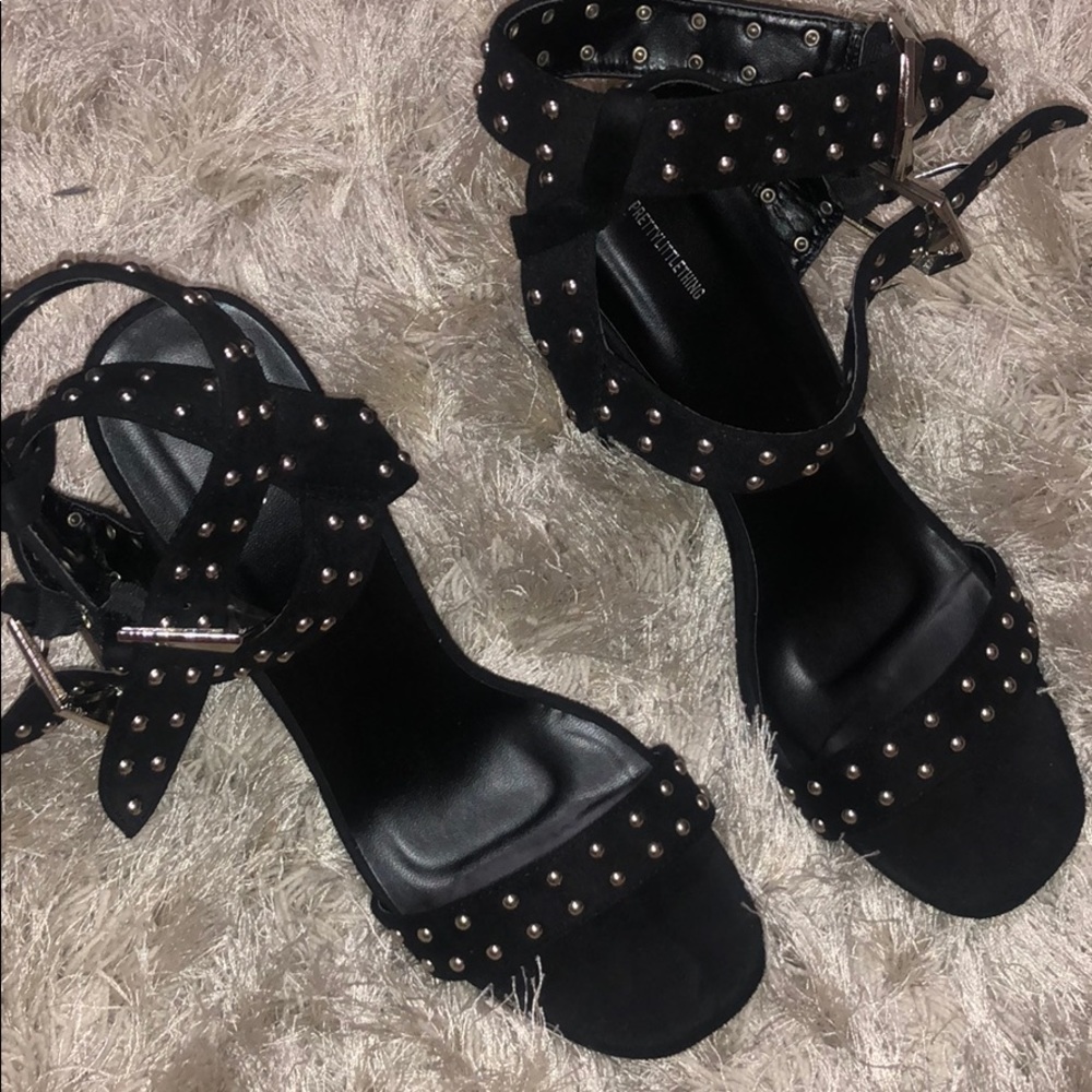 Bad girl chunky heel. BRAND NEW